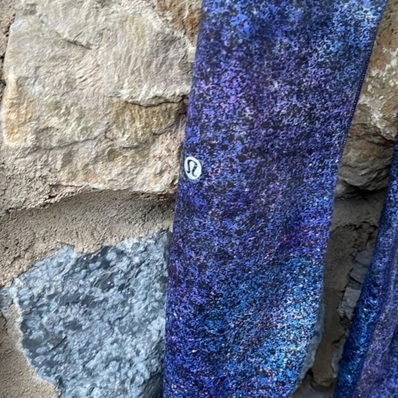 Lululemon Fast and Free Tight II 25" *Nulux in Polar Lights Blue Multi Size 4 - Picture 5 of 13